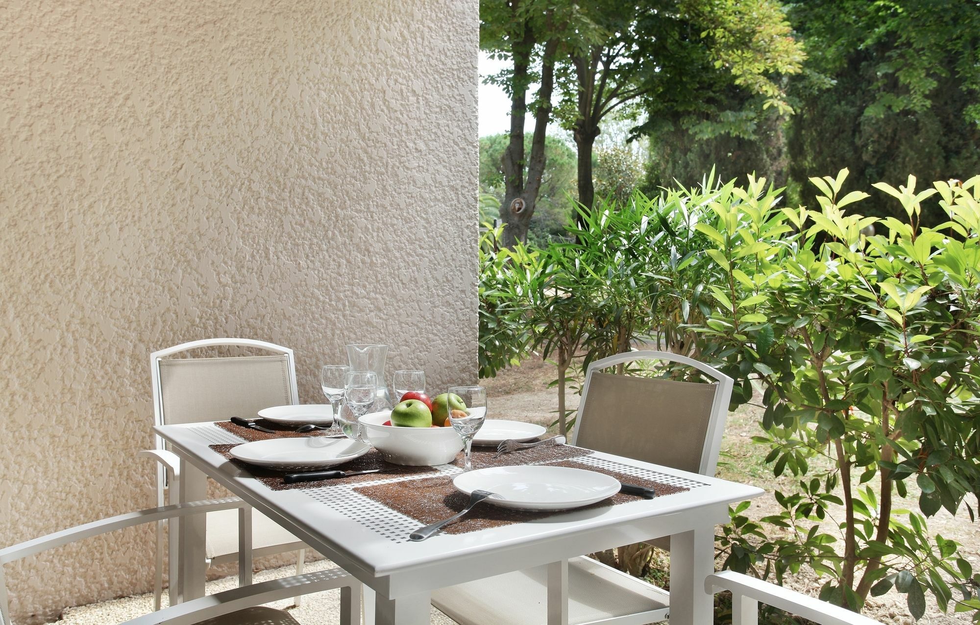 Residence Odalys Le Village Camarguais Les Gardians Arles Bagian luar foto